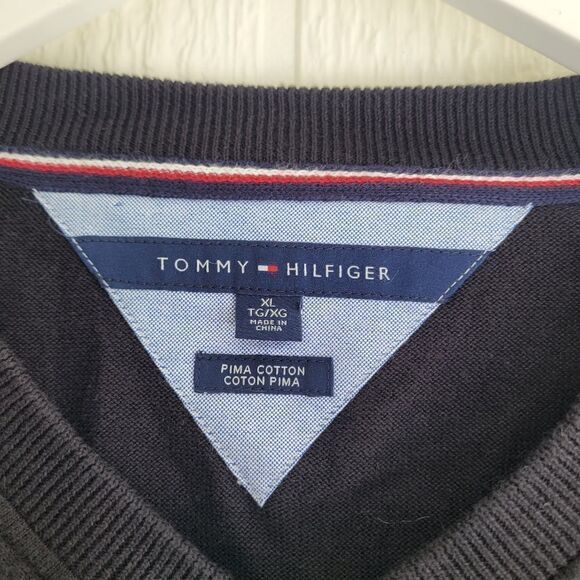 Tommy Hilfiger mens black v neck sweater - Picture 3 of 5